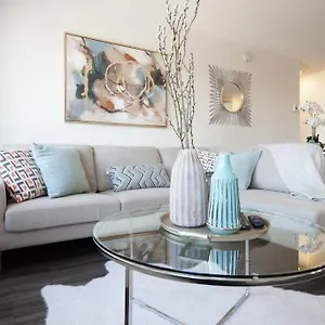 Stunning View 22nd Floor One-bedroom #2209 Apartment